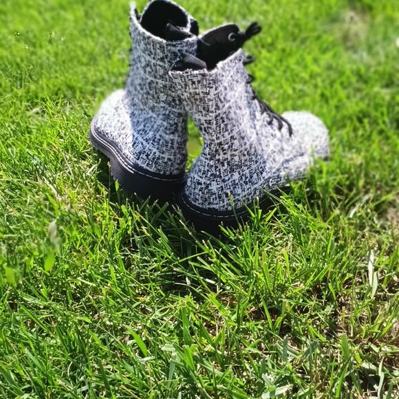 Torrid Multicolored Combat Boots Size 13 - Picture 4 of 4